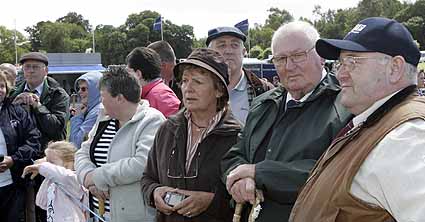 Watching the British Blue Derby